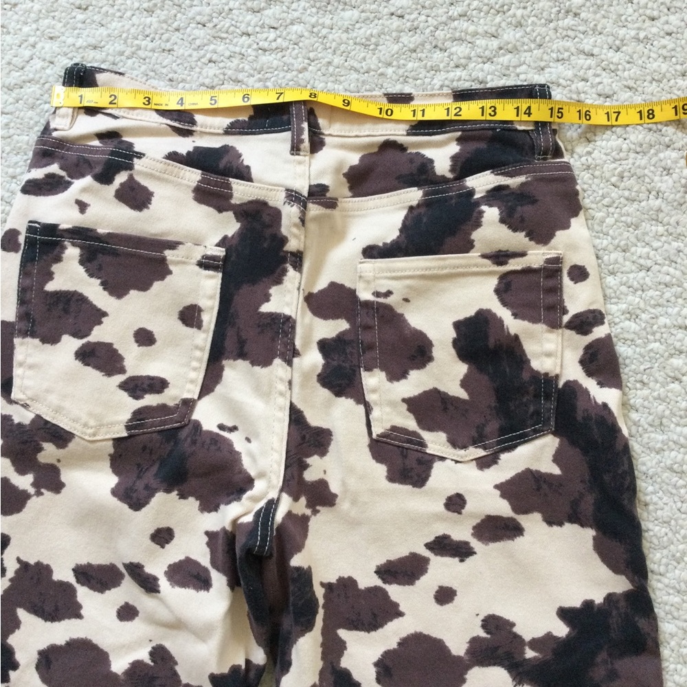 Women’s cow print jeans - Picture 8 of 9
